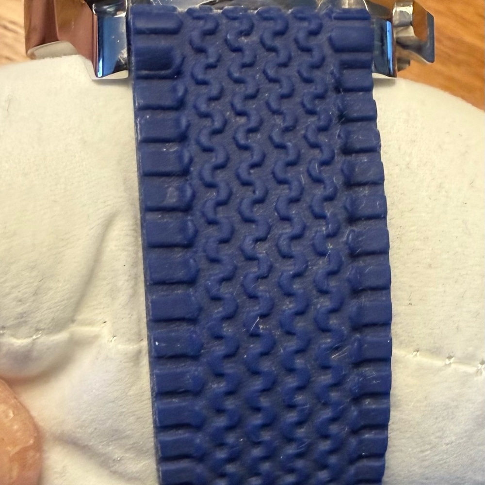 Ed Hardy Blue and Silver Men's Watch - Picture 7 of 13
